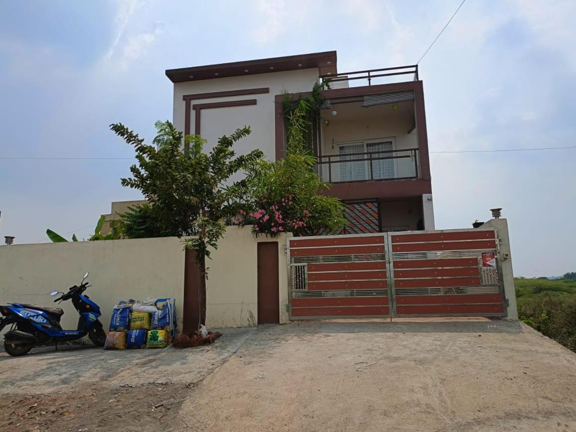 Ezhilagam Stays Chennai Exterior foto