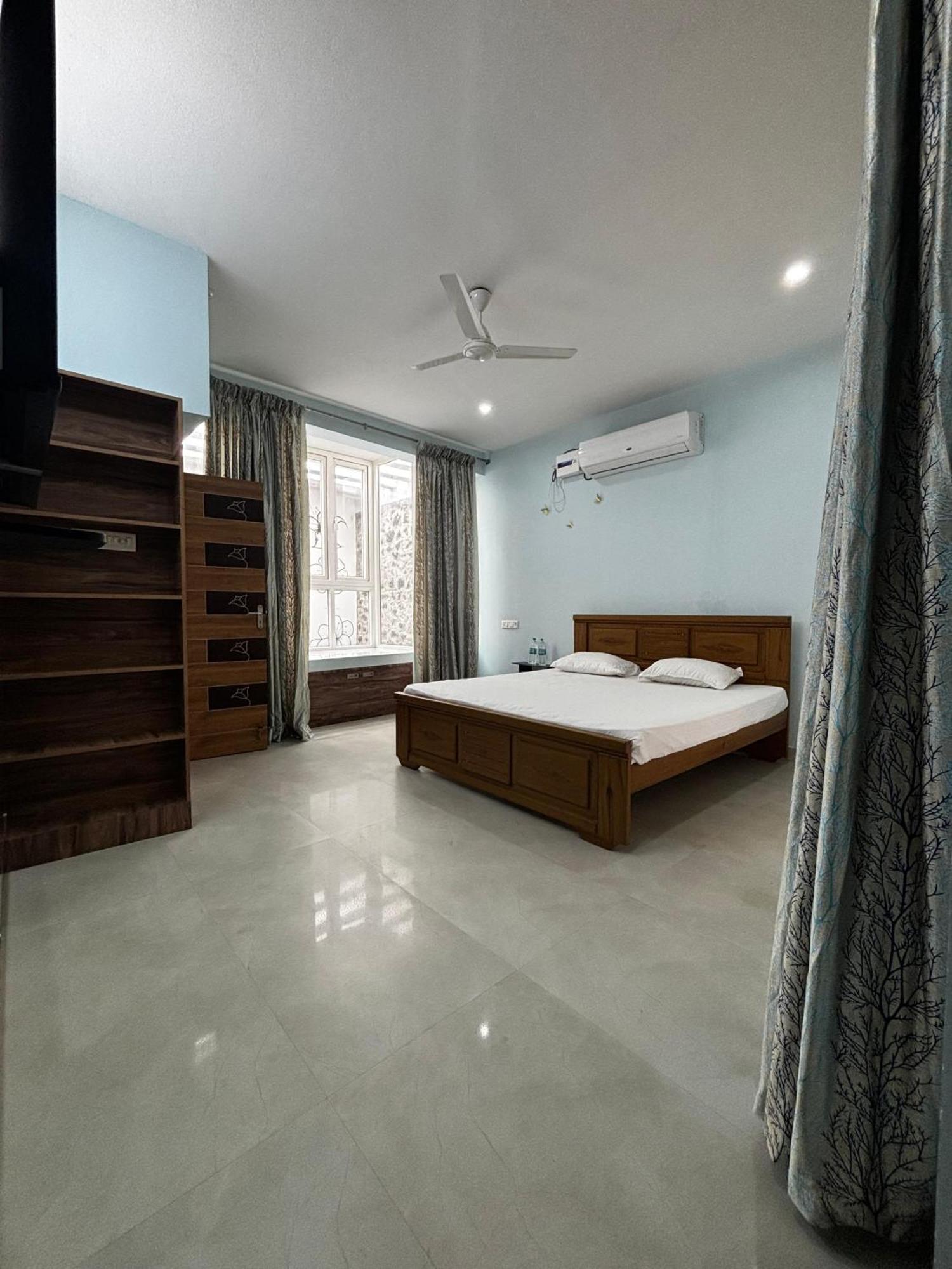 Ezhilagam Stays Chennai Quarto foto